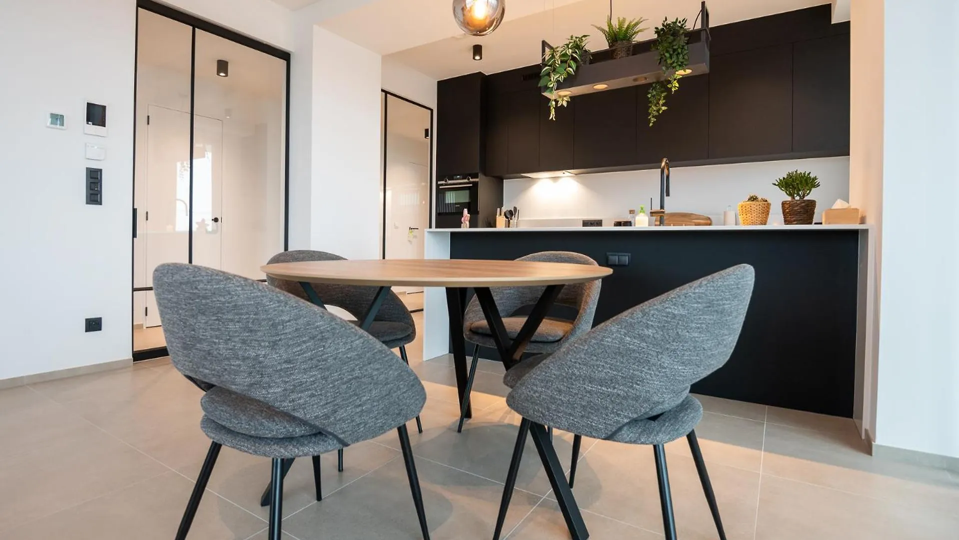 New Apartment With Stunning Views, Pool And Fitness Ostende
