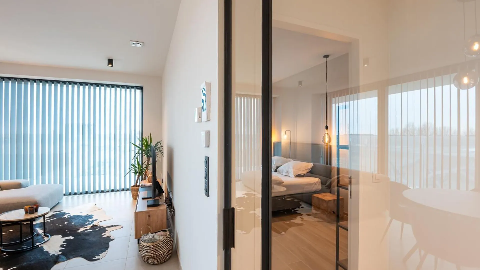 New Apartment With Stunning Views, Pool And Fitness Ostende