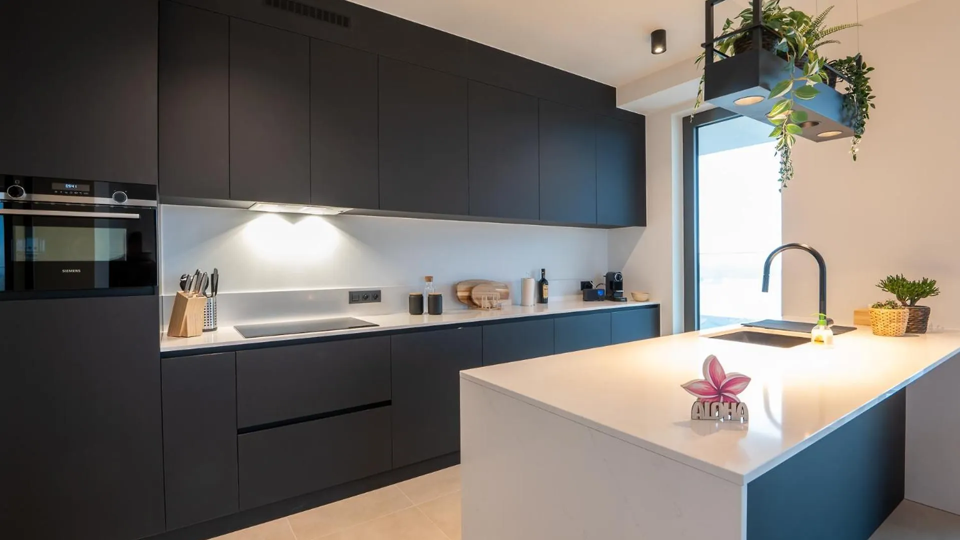 New Apartment With Stunning Views, Pool And Fitness Ostenda